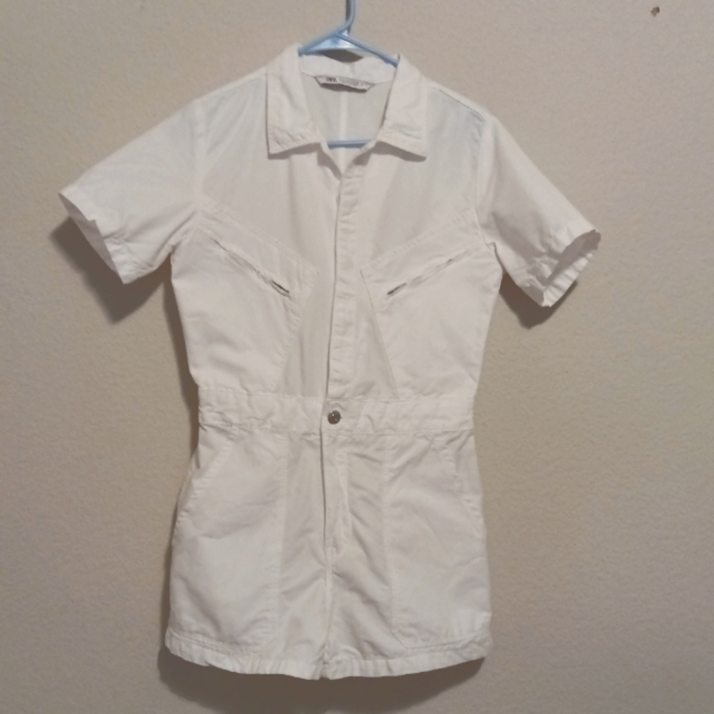 Size medium 100% white cotton rompers/utility jumpsuit by Zara